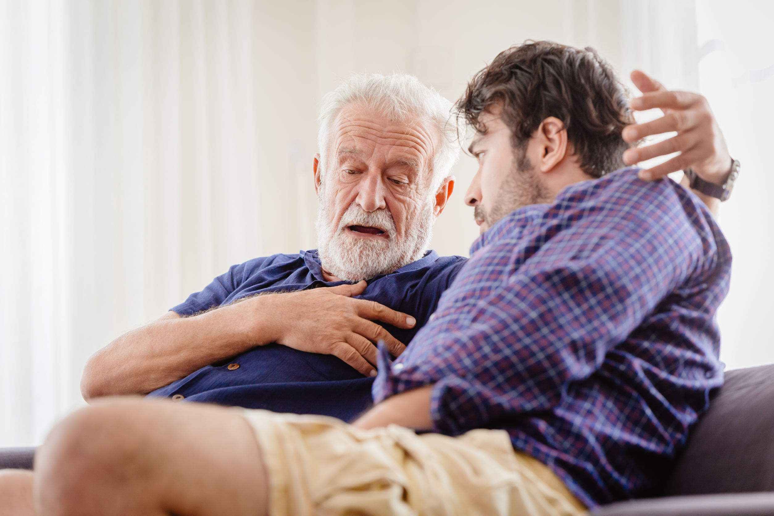 Talking to Your Aging Loved One About Their Alcohol Use